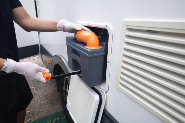 Portable Toilet Options We Offer in Mchenry, IL